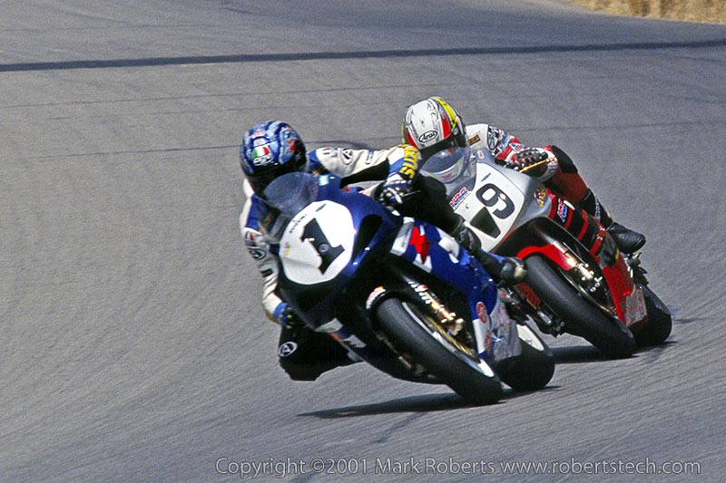 Mat Mladin and Nicky Hayden Fighting for the Lead - 7d103412
