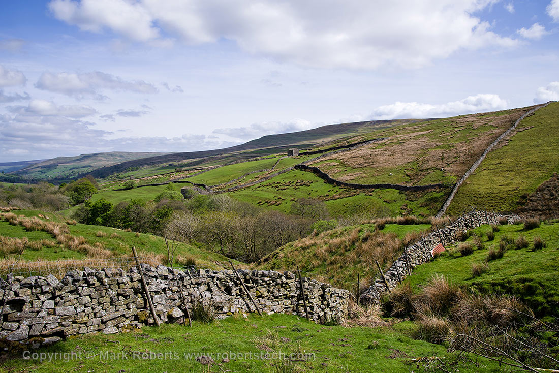 Hills and Dales and Dry Stone Walls - 7e202154.jpg